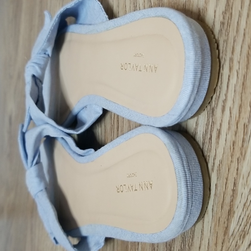 Ann Taylor Light Blue Open Toe Flats Size 8 - Picture 4 of 10
